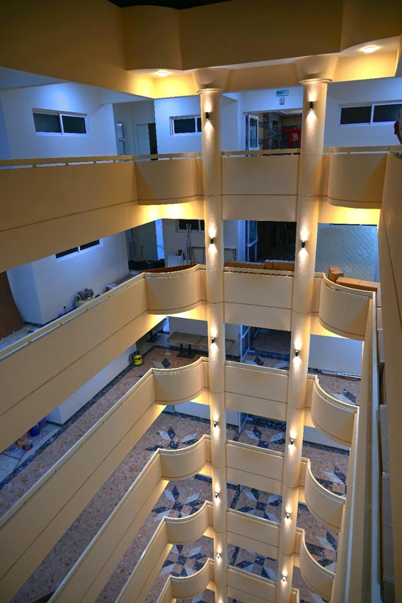 Yoi Pod Hostel - Deira Dubai Eksteriør billede