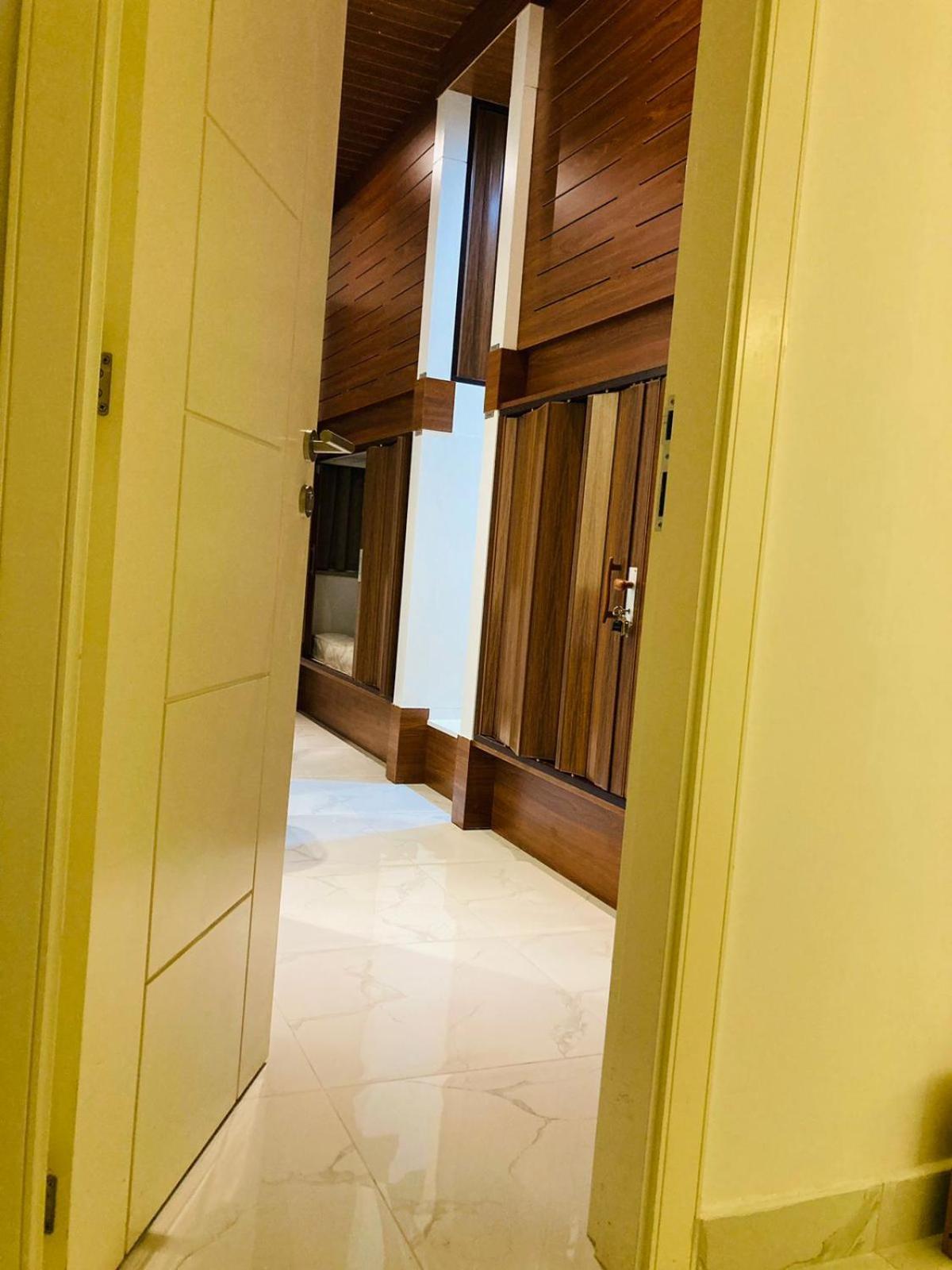 Yoi Pod Hostel - Deira Dubai Eksteriør billede