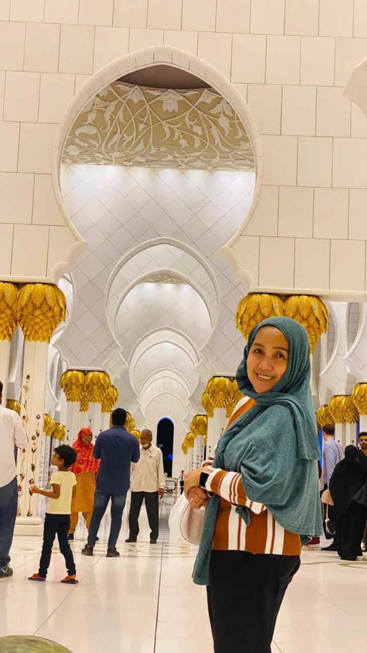 Yoi Pod Hostel - Deira Dubai Eksteriør billede